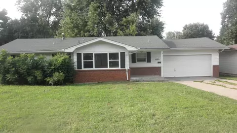 1133 Edgewood St, Springfield, MO 65807 photo 1
