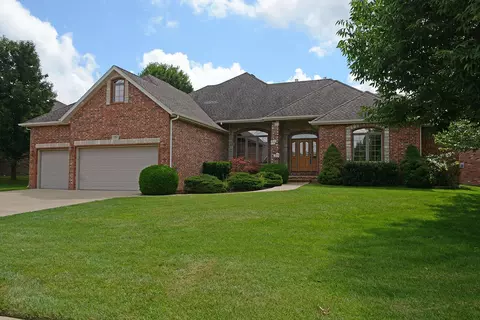 4838 S Montrose Pl, Springfield, MO 65810 photo 1