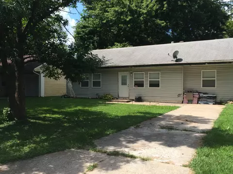 1945 S Virginia Ave, Springfield, MO 65807 photo 1