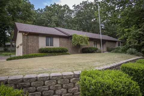 5244 S Hawthorne Dr, Springfield, MO 65804 photo 1