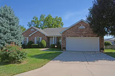 3732 E Bowman St, Springfield, MO 65809 photo 1
