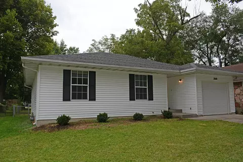 2018 N Taylor Ave, Springfield, MO 65803 photo 1