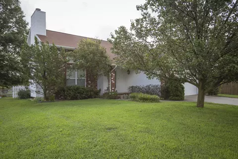 742 S Jonathan Cir, Springfield, MO 65802 photo 1