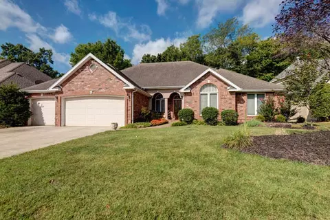 2101 S Pin Oak Dr, Springfield, MO 65809 photo 1