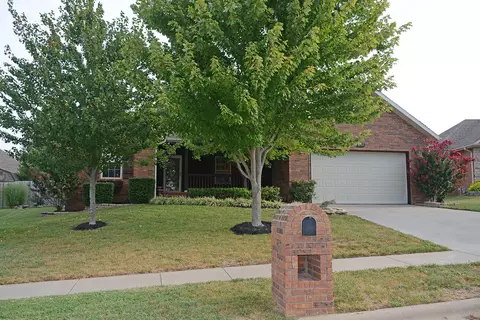 652 N Spout Spring St, Nixa, MO 65714 photo 1