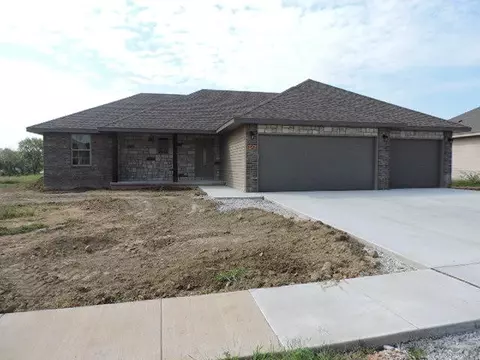 1928 E Parrin, Ozark, MO 65721 photo 1