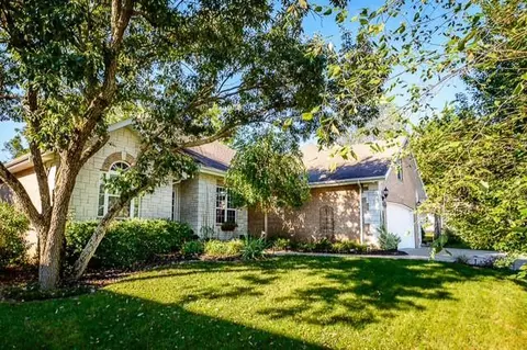 836 Brook Forest Rd, Nixa, MO 65714 photo 1