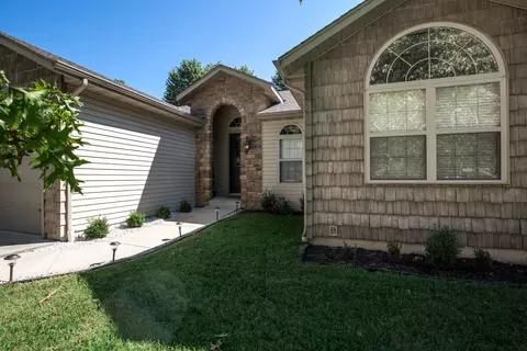 1708 S 13th Ave, Ozark, MO 65721 photo 1