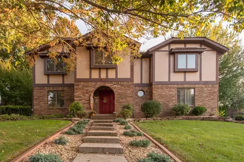 7002 Merion Dr, Nixa, MO 65714 photo 1