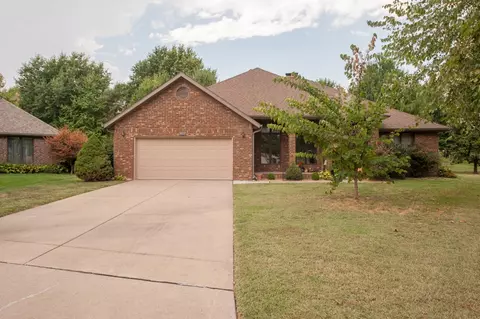 1311 E Lafayette St, Springfield, MO 65804 photo 1