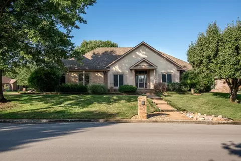 1673 S Raford Dr, Springfield, MO 65809 photo 1