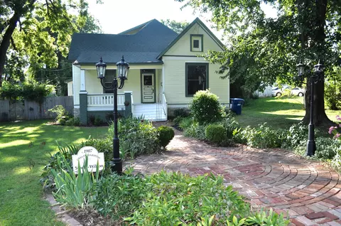 1345 N Clay Ave, Springfield, MO 65802 photo 1