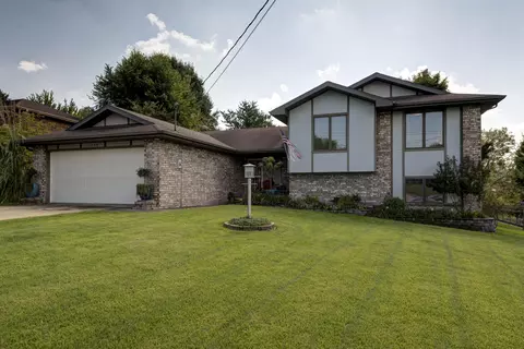 1348 E Smith St, Springfield, MO 65803 photo 1