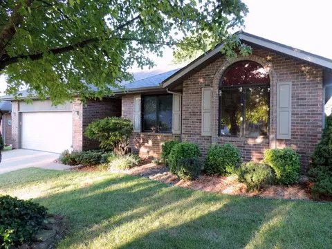 4735 S Ash Ave, Springfield, MO 65804 photo 1