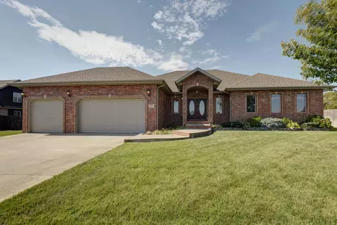 2329 S Marlborough Ave, Springfield, MO 65807 photo 1