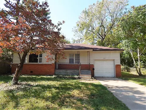 633 S Fairway Ave, Springfield, MO 65802 photo 1