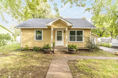 717 W Seminole St, Springfield, MO 65807 photo 1