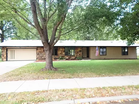 743 W Katella St, Springfield, MO 65807 photo 1