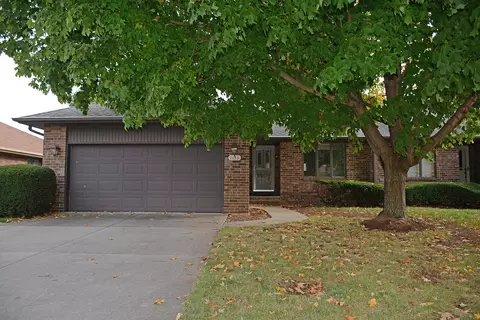 1456 E Powell St, Springfield, MO 65804 photo 1