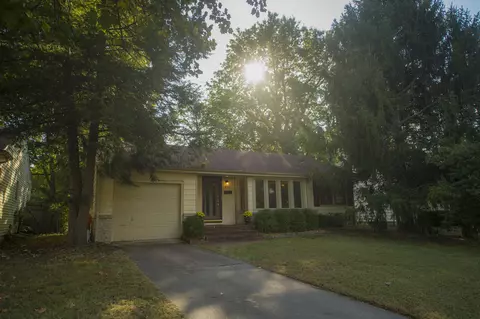 806 S Rogers Ave, Springfield, MO 65804 photo 1