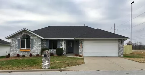 3009 S Suburban Ave, Springfield, MO 65807 photo 1