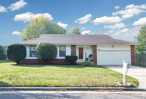 2812 W Katella Ln, Springfield, MO 65807 photo 1