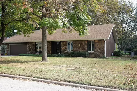 3340 South Ave, Springfield, MO 65807 photo 1