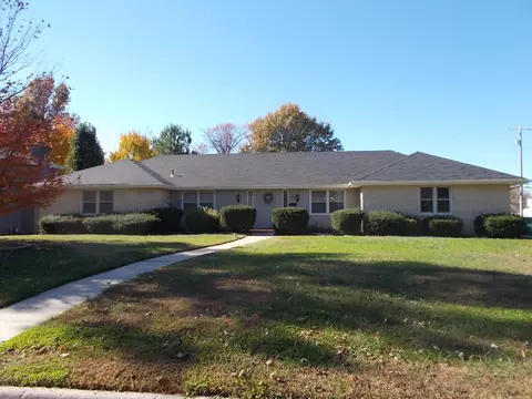 2155 S Bruce Ct, Springfield, MO 65804 photo 1