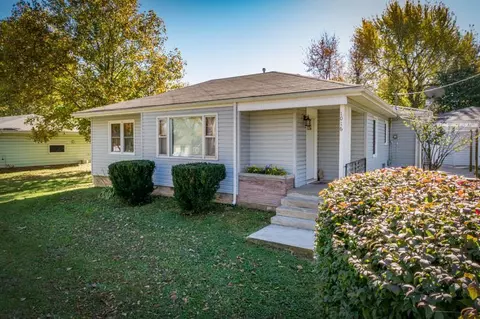 1016 E Smith St, Springfield, MO 65803 photo 1
