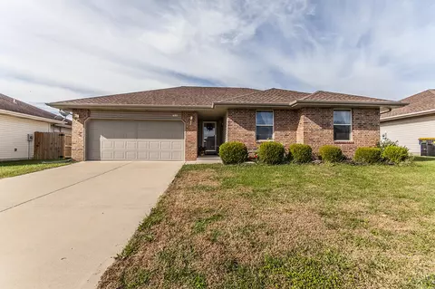 1127 N Nolting Ave, Springfield, MO 65803 photo 1