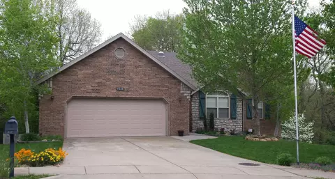 4618 S Elizabeth Dr, Springfield, MO 65810 photo 1