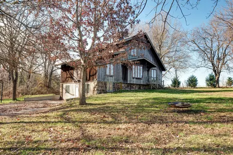 603 Red Clover Rd, Strafford, MO 65757 photo 1