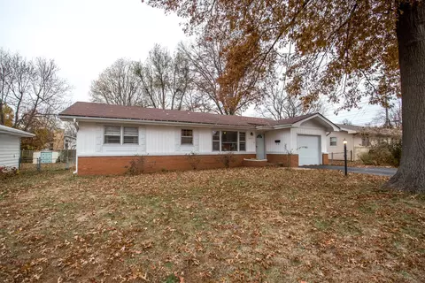 2211 S Kings Ave, Springfield, MO 65807 photo 1
