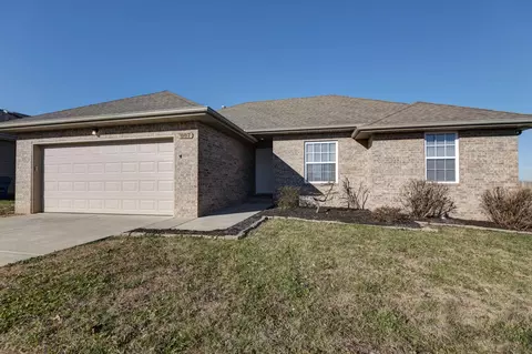 887 W Cambridge Ave, Nixa, MO 65714 photo 1
