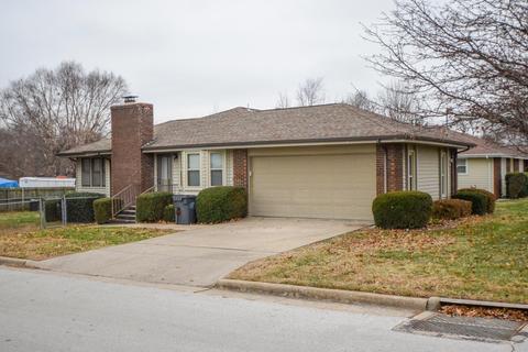 1256 E Bonaire Ct, Springfield, MO 65803 photo 1