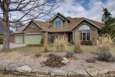 4724 S Forest Ave, Springfield, MO 65810 photo 1
