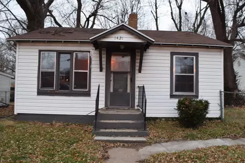 1421 W Lee St, Springfield, MO 65803 photo 1