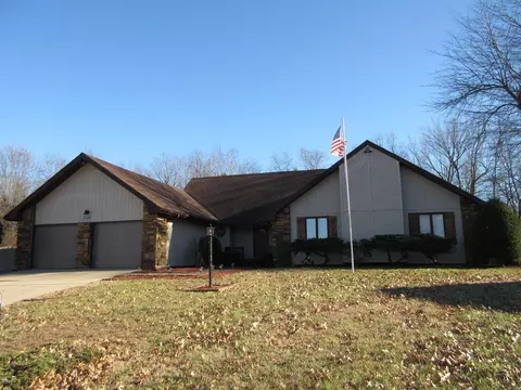 3340 W Suzanne Cir, Springfield, MO 65810 photo 1