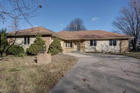 721 E Jewett St, Springfield, MO 65807 photo 1