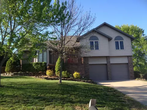 2001 W Cantebury St, Springfield, MO 65810 photo 1