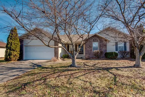 338 S Lulwood Ave, Springfield, MO 65802 photo 1