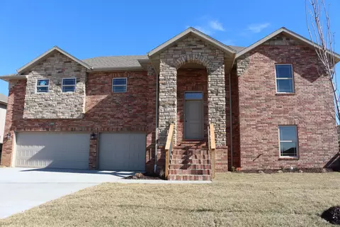 1804 N Undershot Ct, Ozark, MO 65721 photo 1