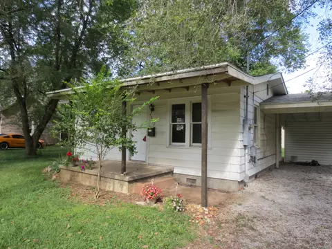 1642 N Barnes Ave, Springfield, MO 65803 photo 1