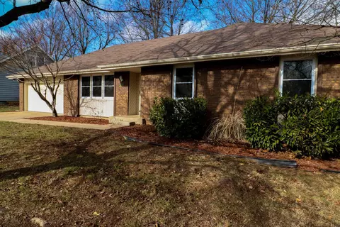 1131 E Meadowlark St, Springfield, MO 65810 photo 1