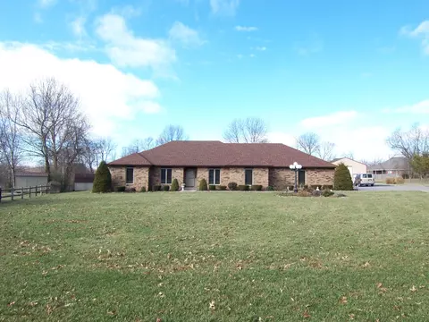 5635 S Meadowlark Ln, Springfield, MO 65810 photo 1