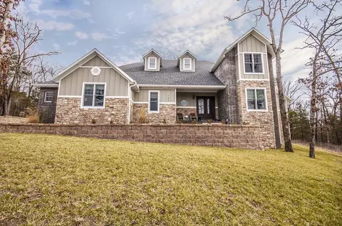 137 Beth Page Ct, Branson, MO 65616 photo 1