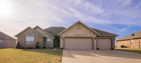 690 Becky St, Willard, MO 65781 photo 1
