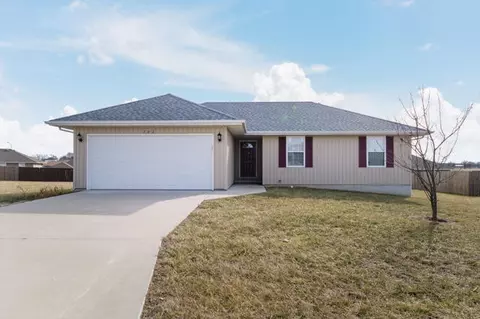 202 N Christopher Ln, Clever, MO 65631 photo 1