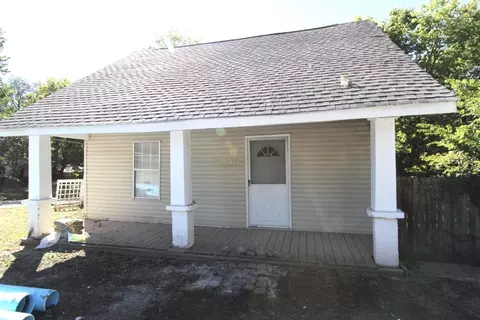 2601 N Fort Ave, Springfield, MO 65803 photo 1