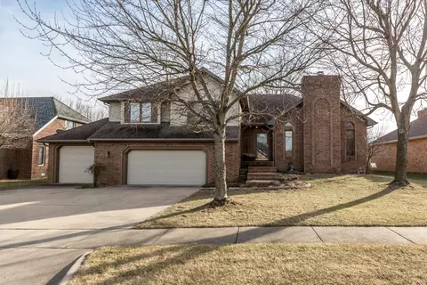 1110 W Shawnee St, Springfield, MO 65810 photo 1